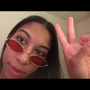 Meet your Posher, Sarai